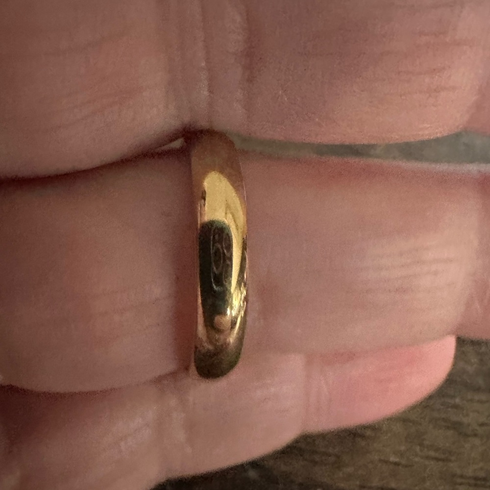 14k yellow gold ^ Titanium 4mm wedding band comfort fit ring tarnish resistant